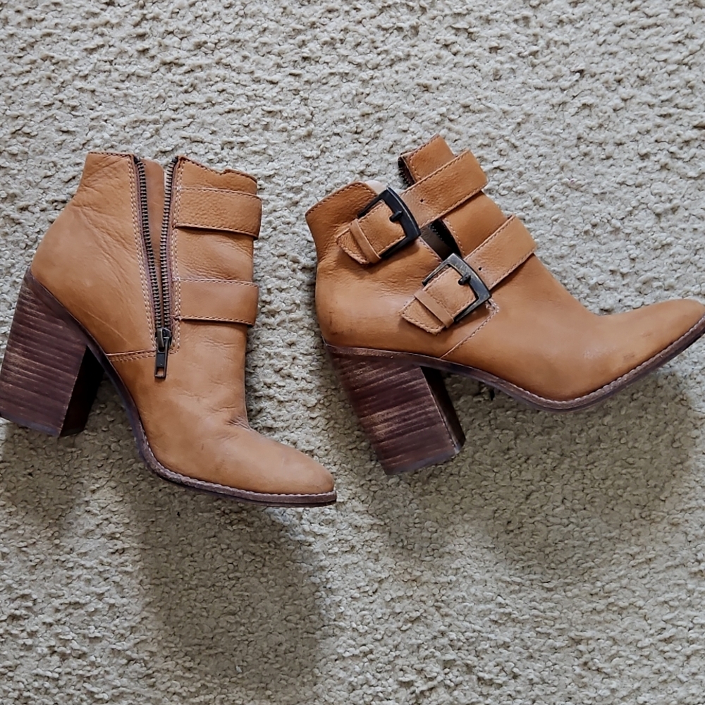 Steve Madden Brown Booties women's size 8.5